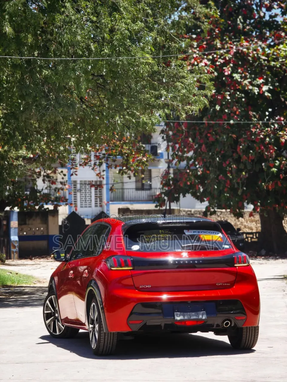 Peugeot 208 2020 Red