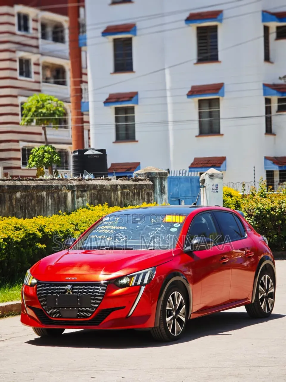 Peugeot 208 2020 Red