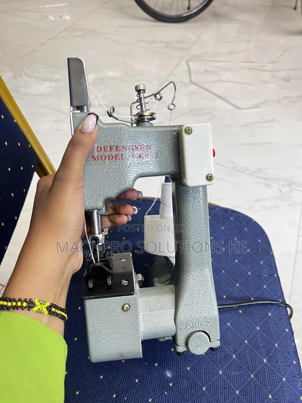 Heavy Duty Bag Closer Machine GK92 - main view