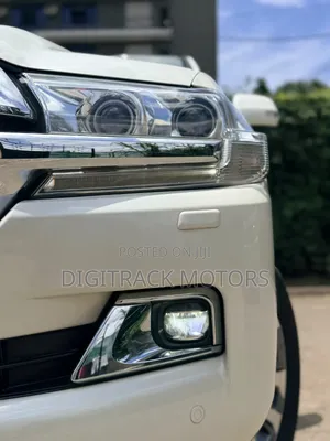 Toyota Land Cruiser 2016 White