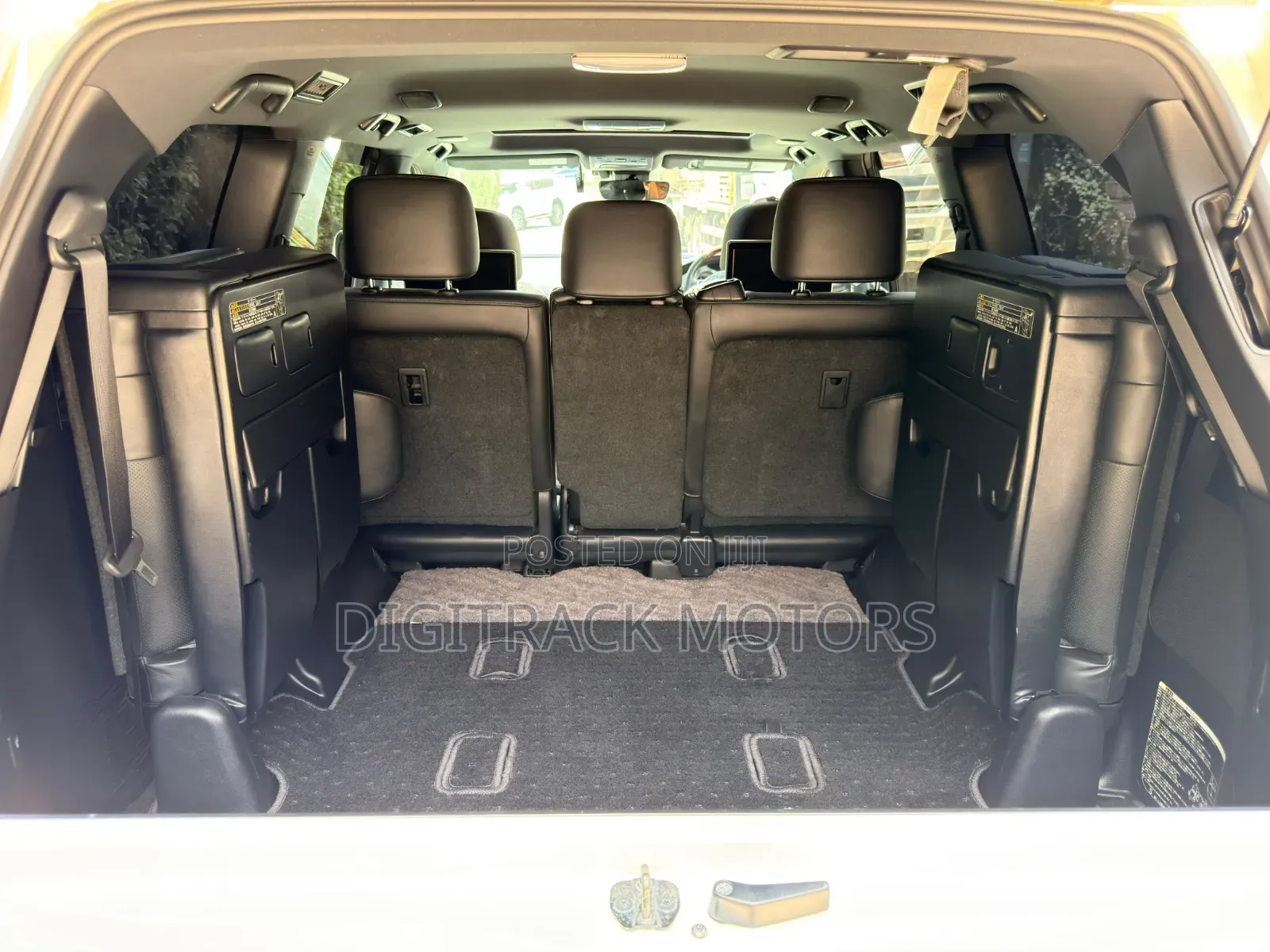 Toyota Land Cruiser 2016 White