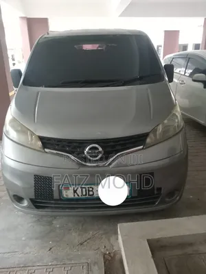Nissan NP200 2013 Brown