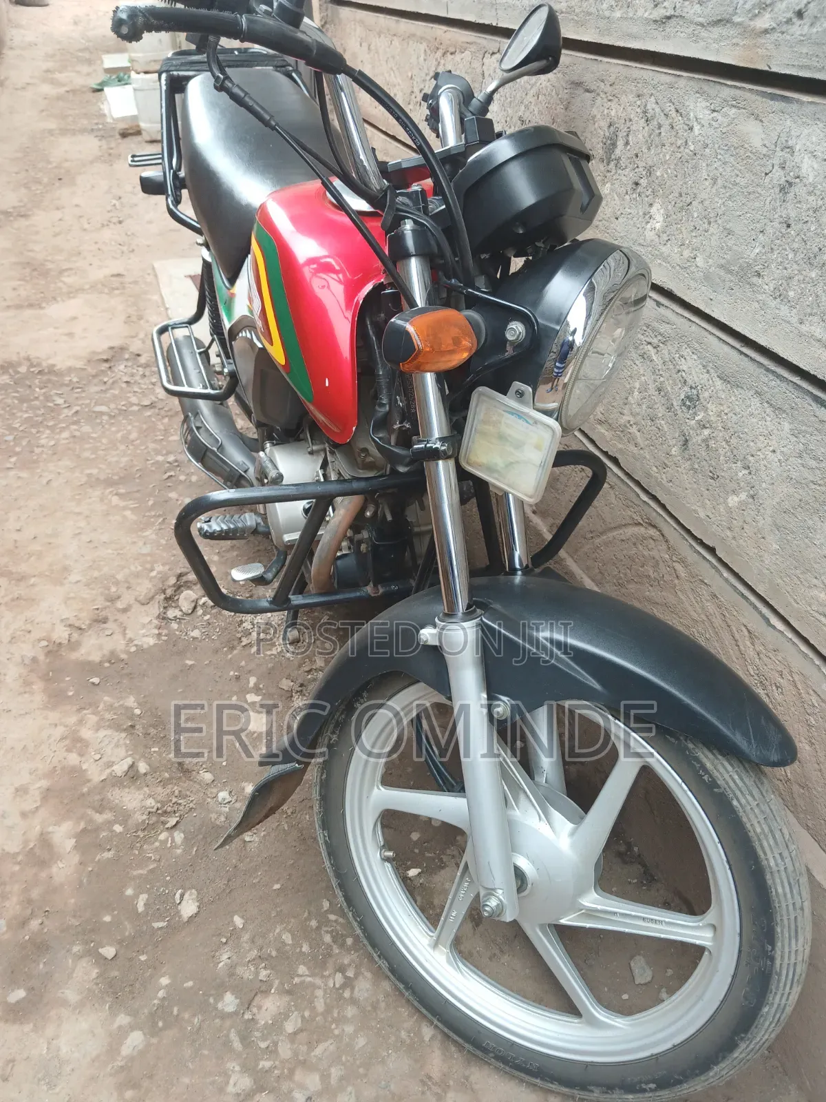 Honda CB 2024 Red