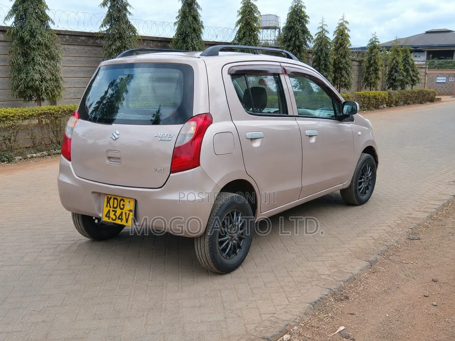 Suzuki Alto 2014 Pink