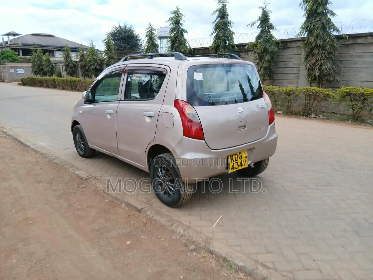 Suzuki Alto 2014 Pink