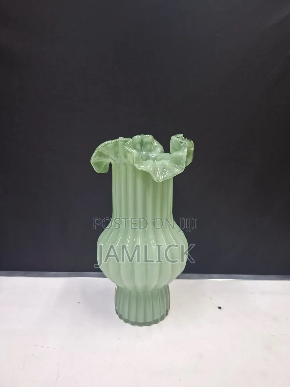 Fancy Glass Flower Vase – EL