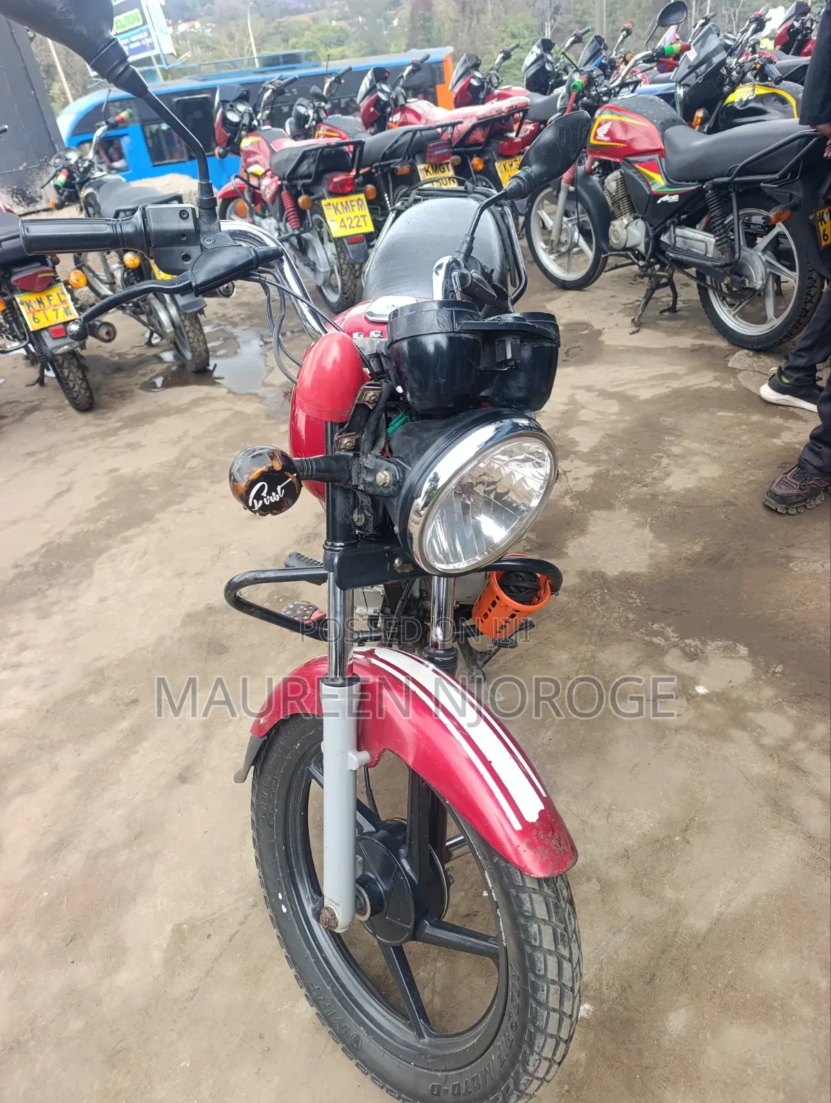 Bajaj Boxer 150 UG 2024 Red
