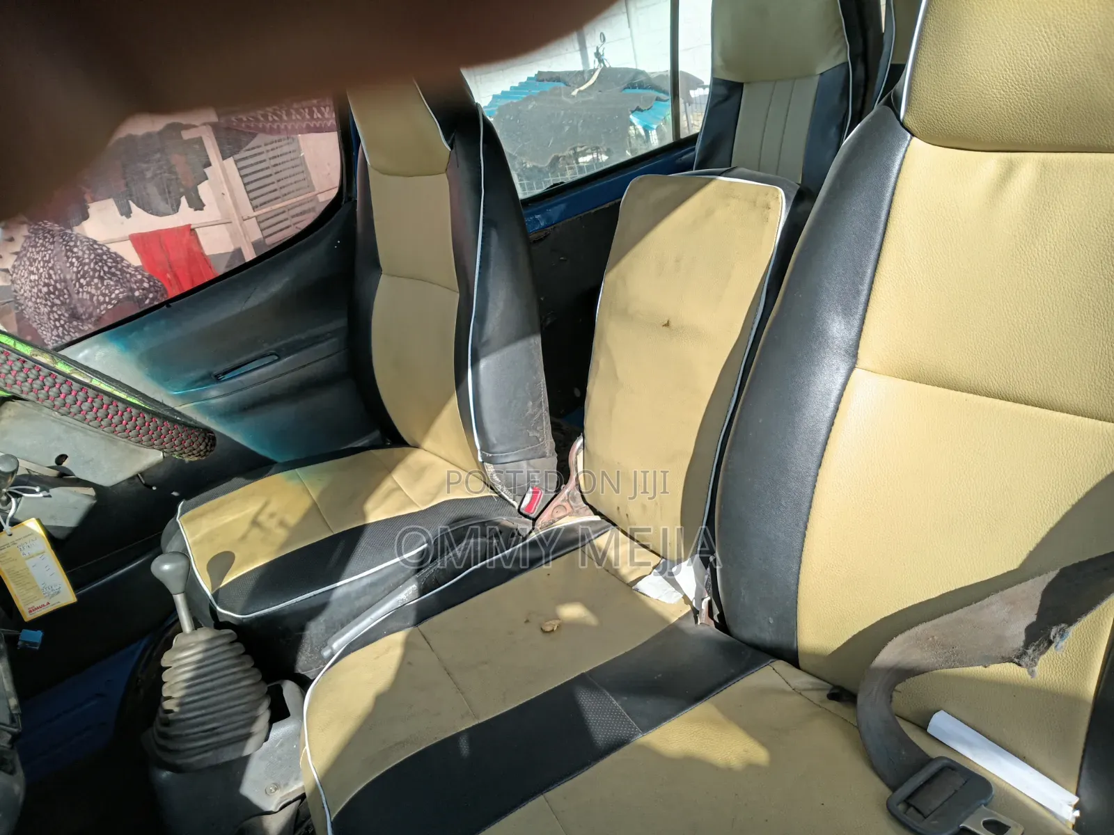 Toyota HiAce 2005 White