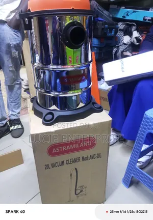 Vacuum Cleaner 20l / Astramilano Vacuum Cleaner