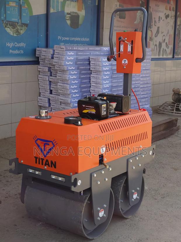 Titan Double Drum Roller 2.4tonnes - thumbnail 3