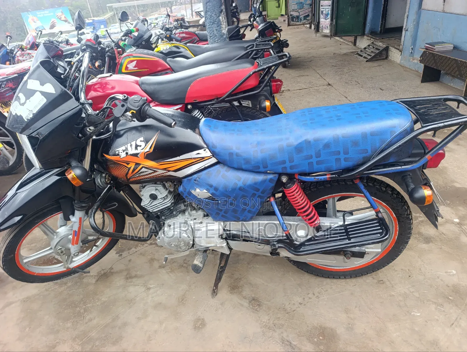 TVS HLX Plus ES 2024 Black