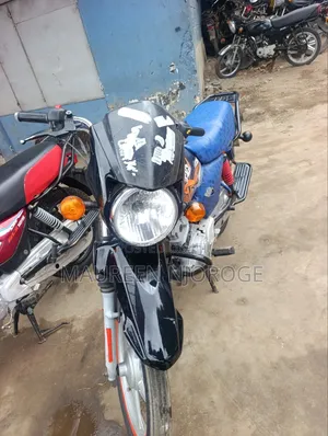 TVS HLX Plus ES 2024 Black