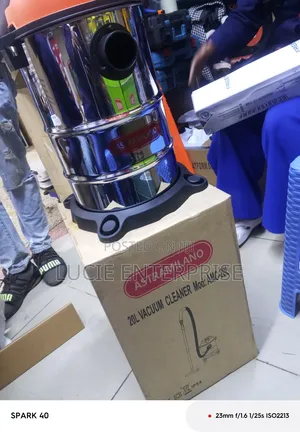Vacuum Cleaner Wet and Dry 20l