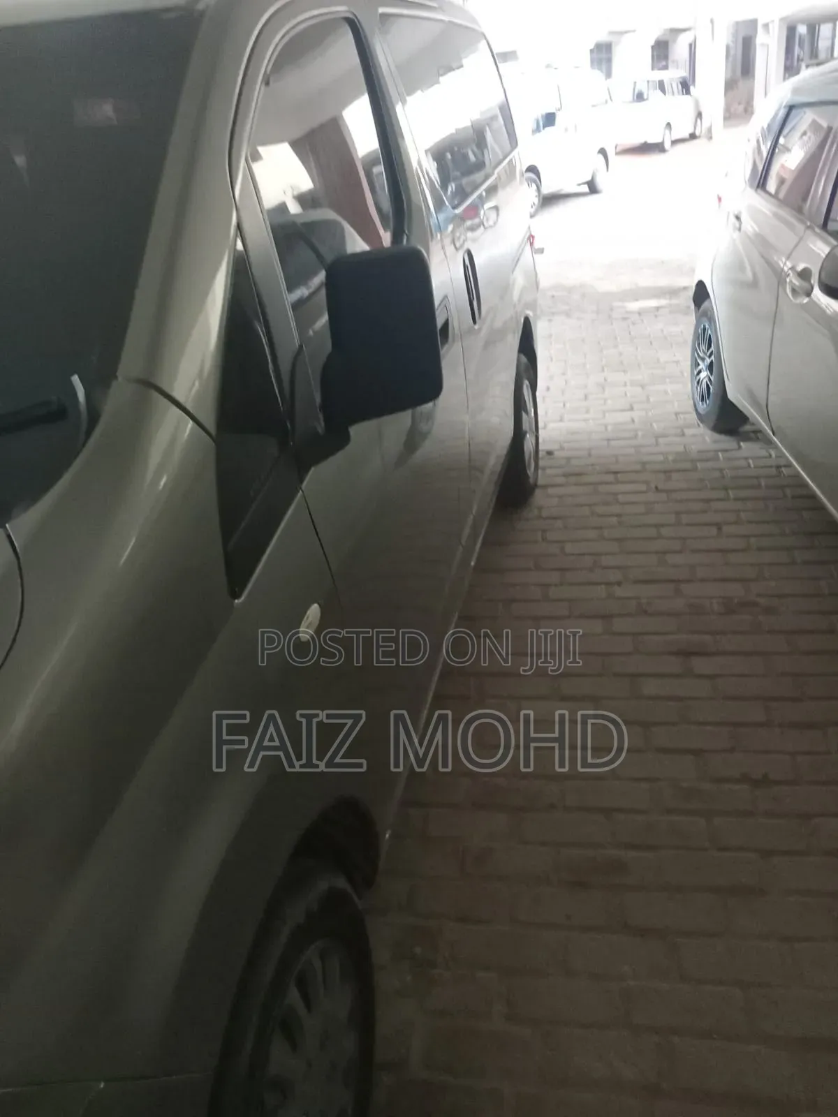 Nissan NP200 2013 Brown