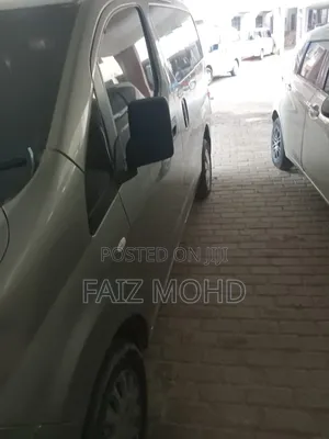 Nissan NP200 2013 Brown