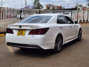 Toyota Crown 2013 White