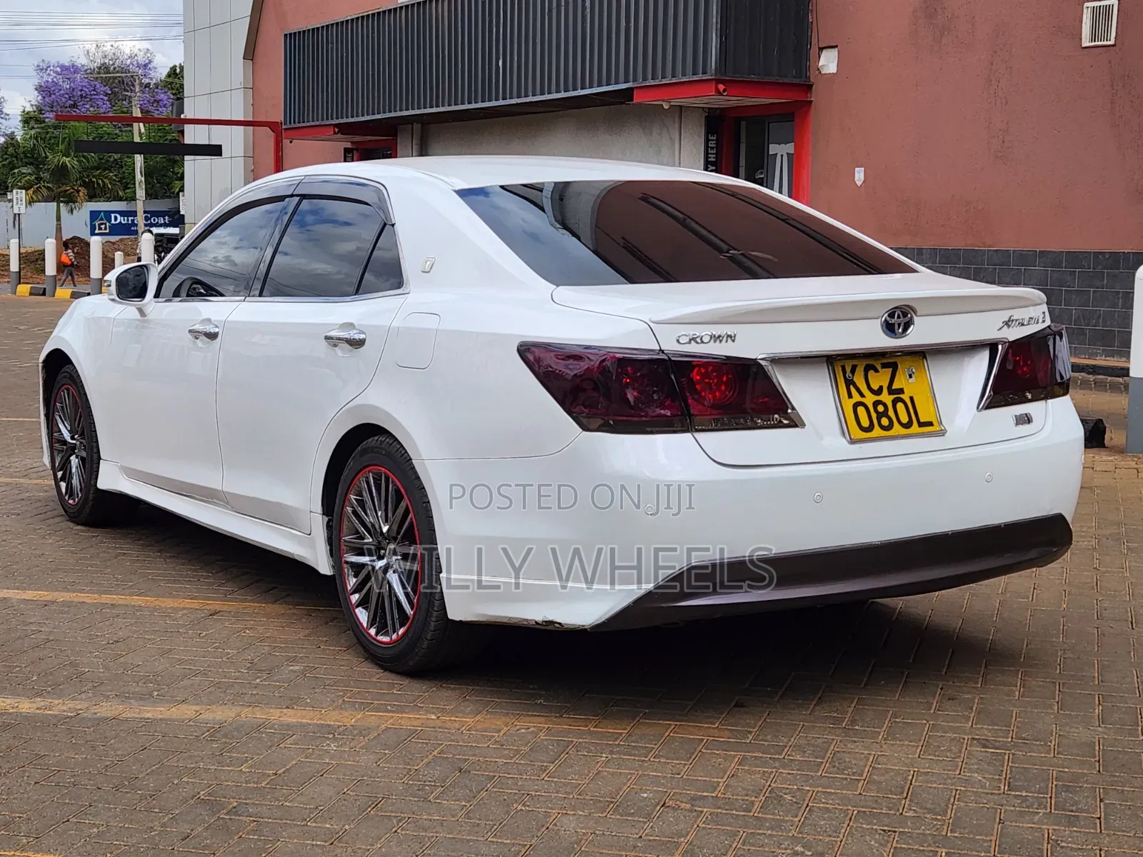 Toyota Crown 2013 White