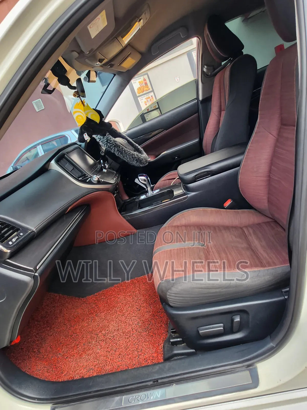 Toyota Crown 2013 White