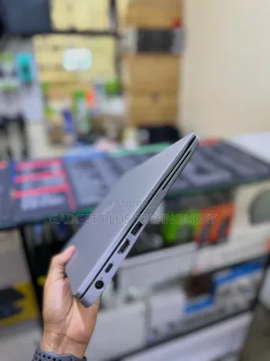 Laptop Dell Latitude 5310 8GB Intel Core i7 SSD 256GB