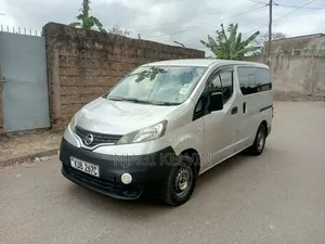 Nissan NV200 2014 Grey