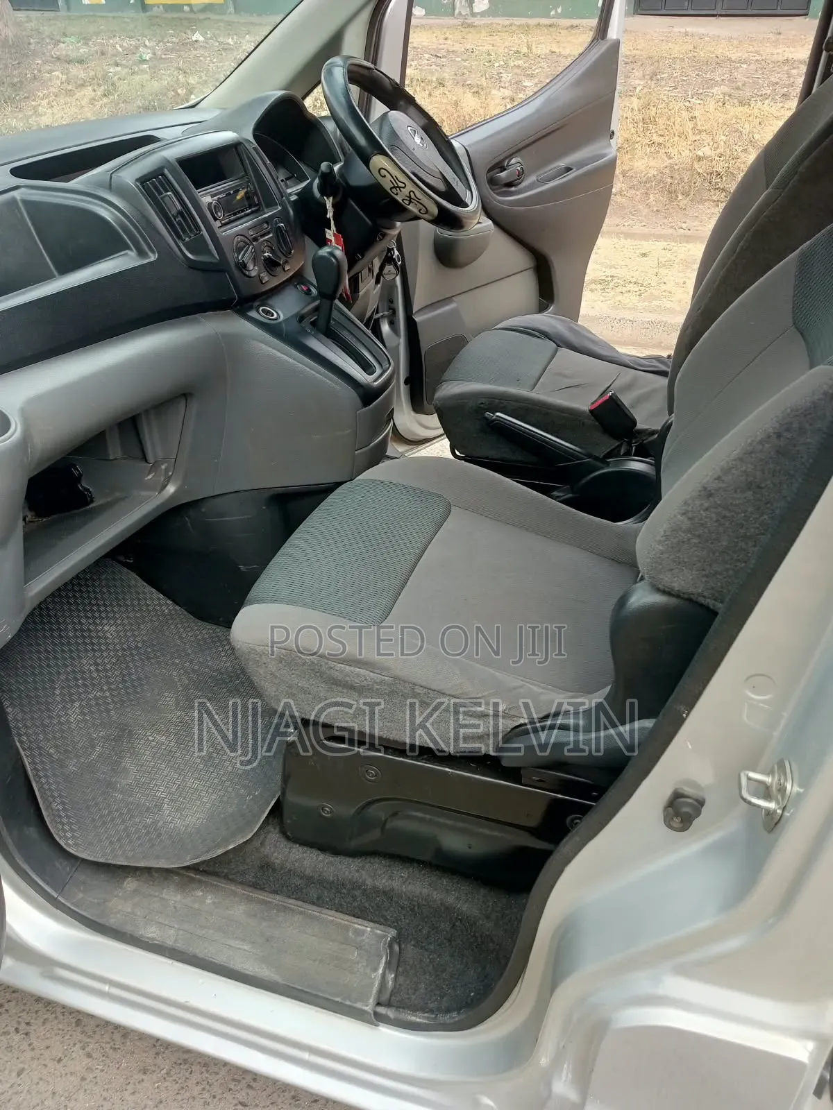 Nissan NV200 2014 Grey