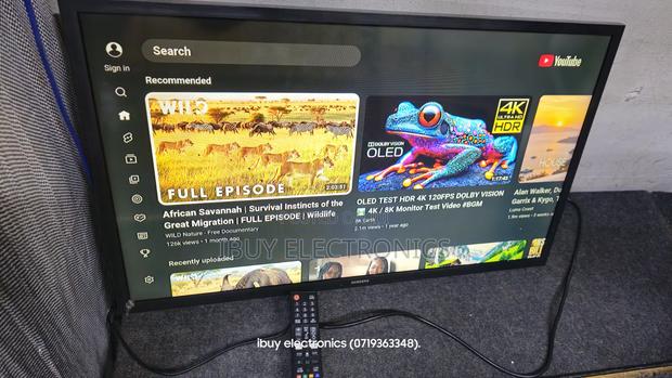 Samsung 32" Smart TV - main view