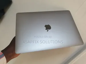 Laptop Apple MacBook Pro 2017 16GB Intel Core i7 SSD 256GB