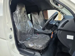 Toyota HiAce 2019 White