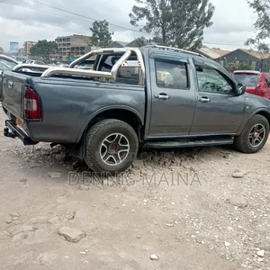 Isuzu D-MAX 2006 Gray