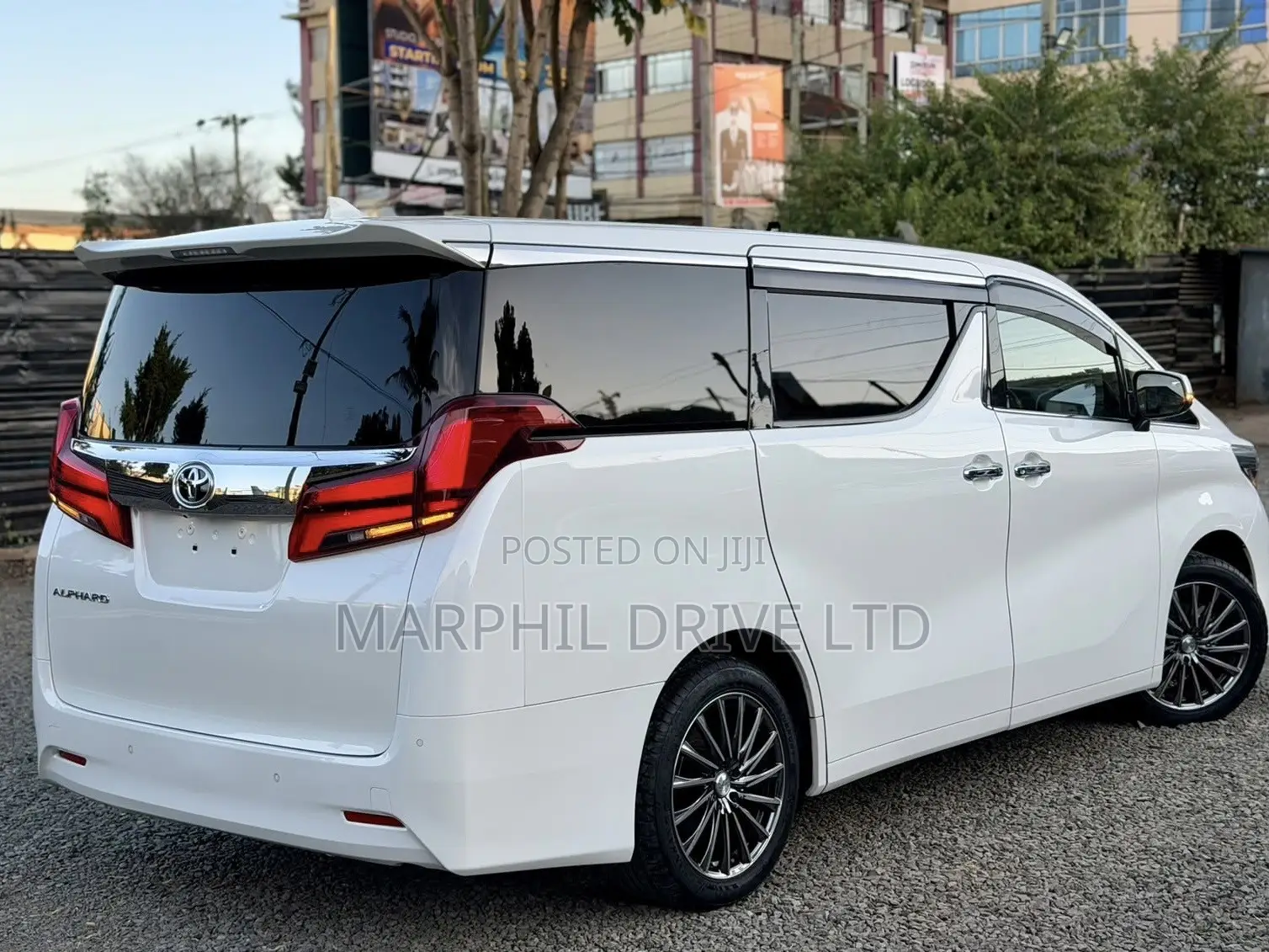 Toyota Alphard 2019 White