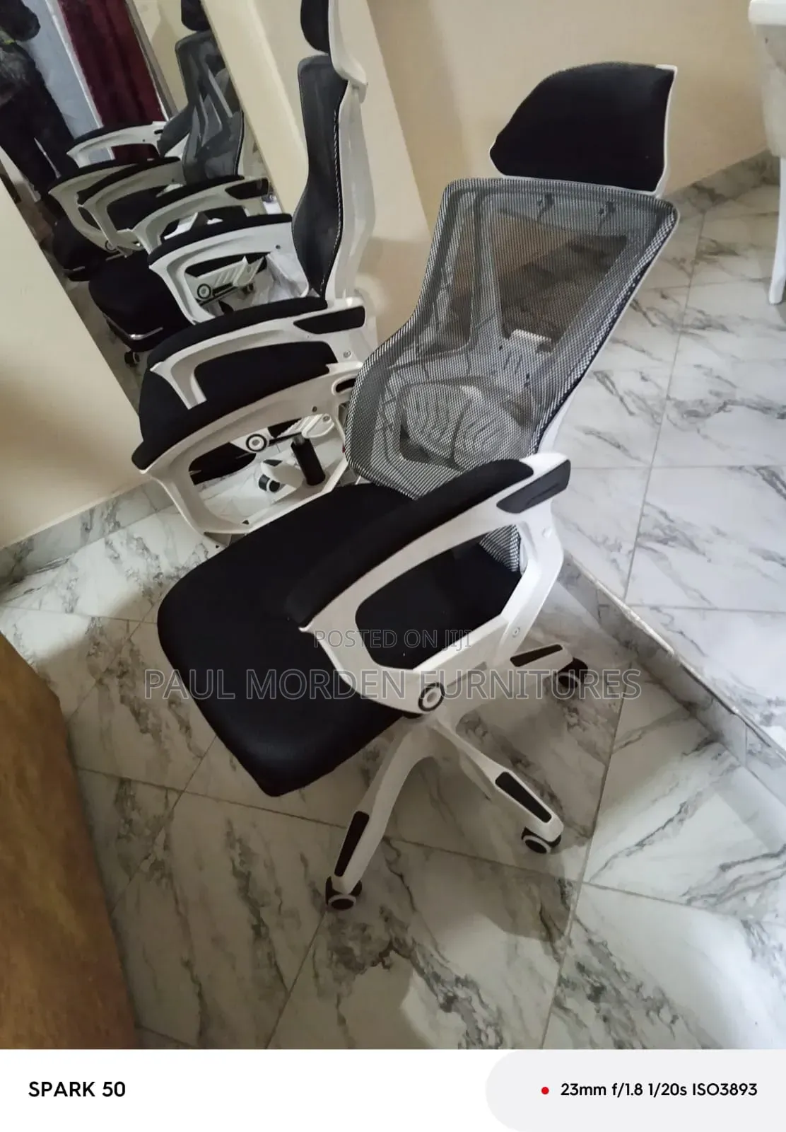 Modern Ergonomic Office Chair - High Reclining +Footrest