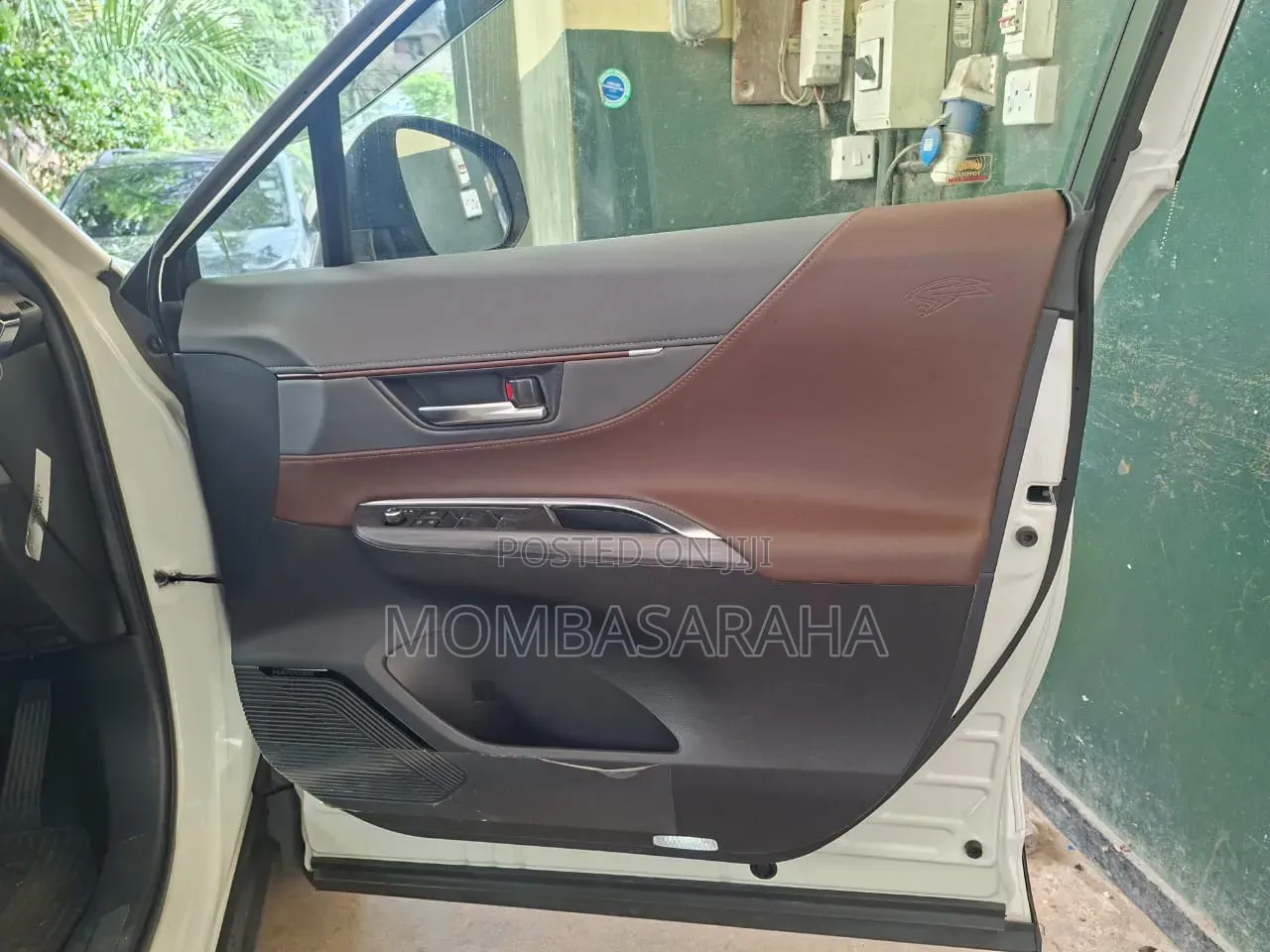 Toyota Harrier 2020 Off white