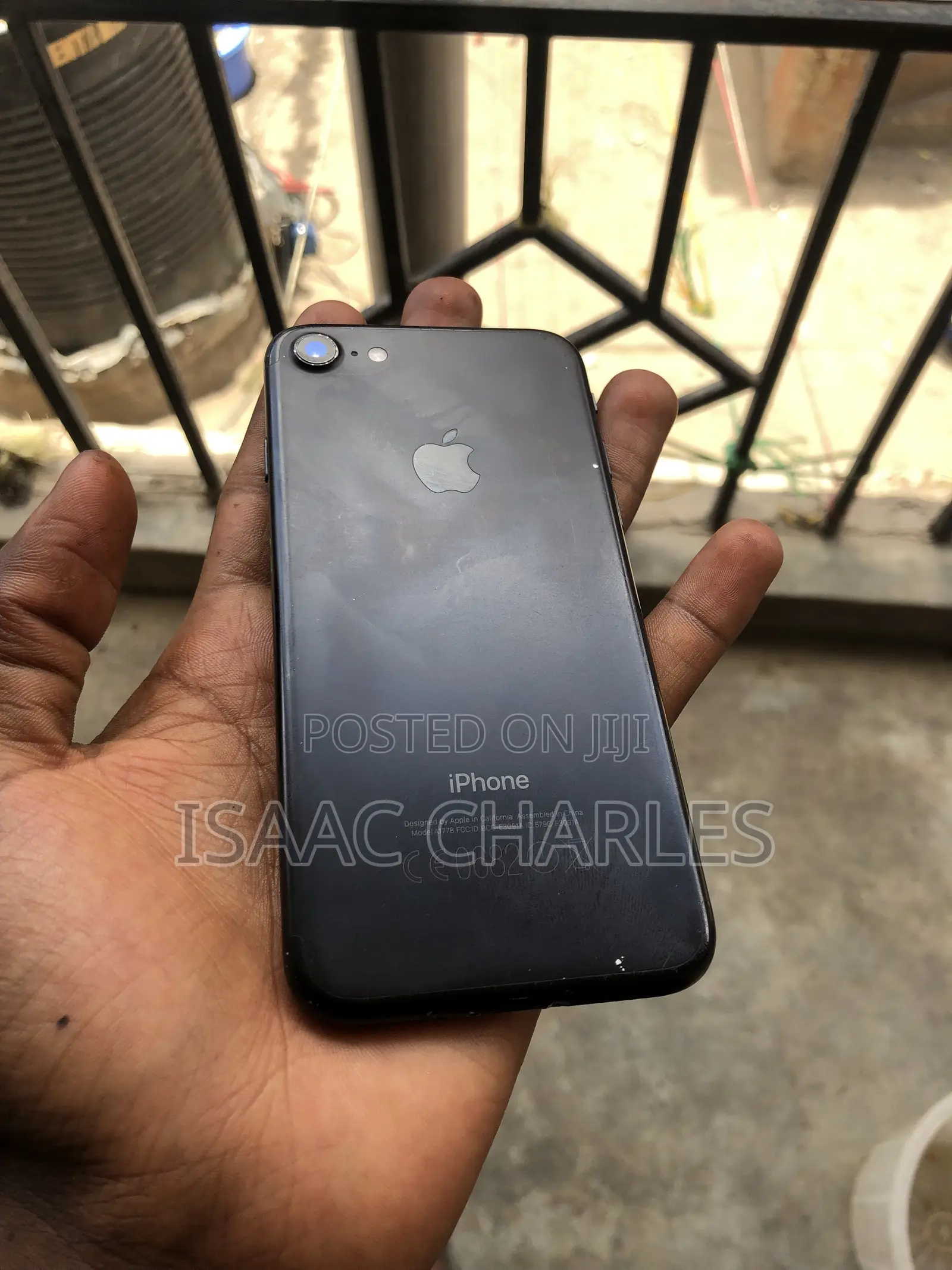 Apple iPhone 7 32 GB Black