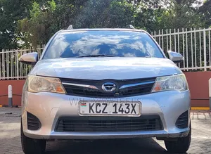 Toyota Corolla Fielder 1.5 Petrol FWD 2013 Silver