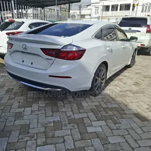 Honda Insight Touring 2019 White