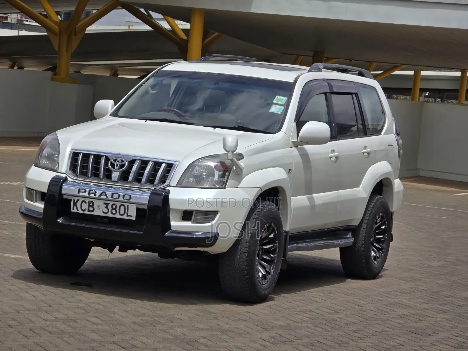 Toyota Land Cruiser Prado 2007 White