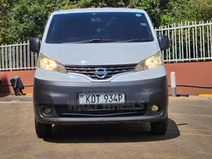 Nissan NV200 2018 White