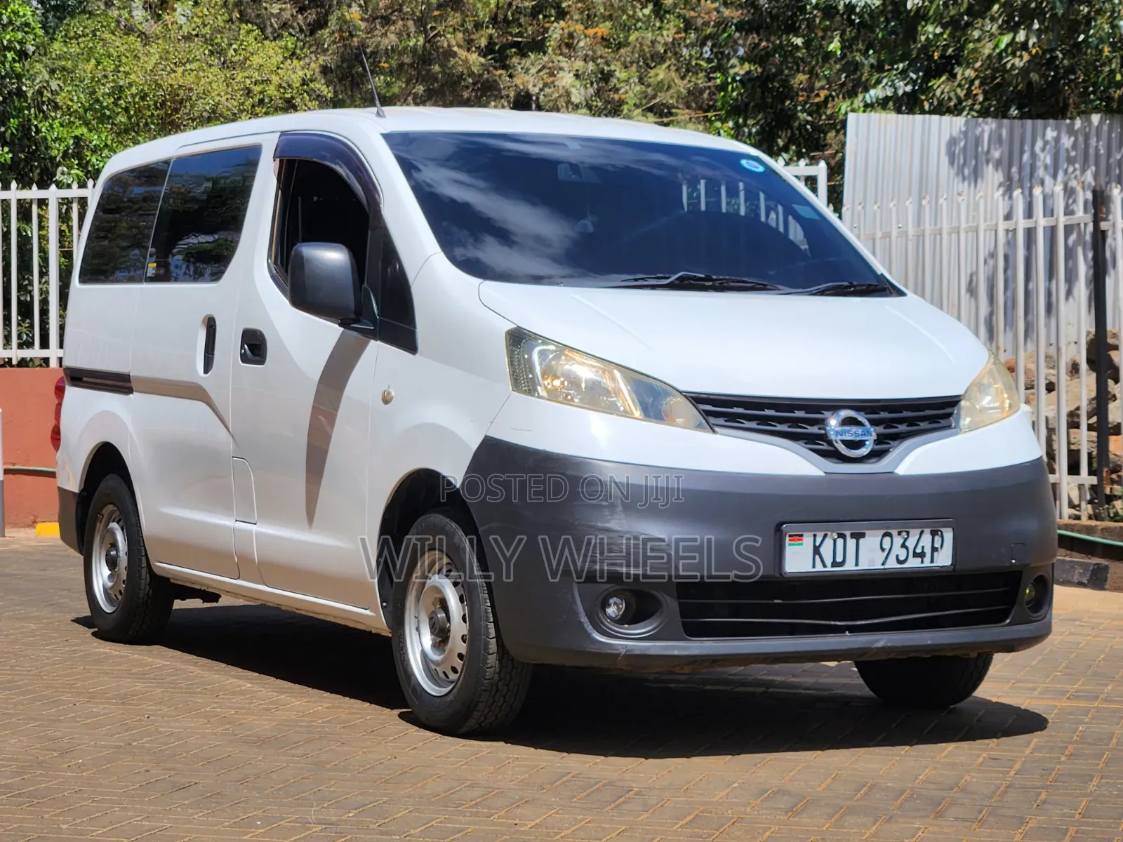 Nissan NV200 2018 White