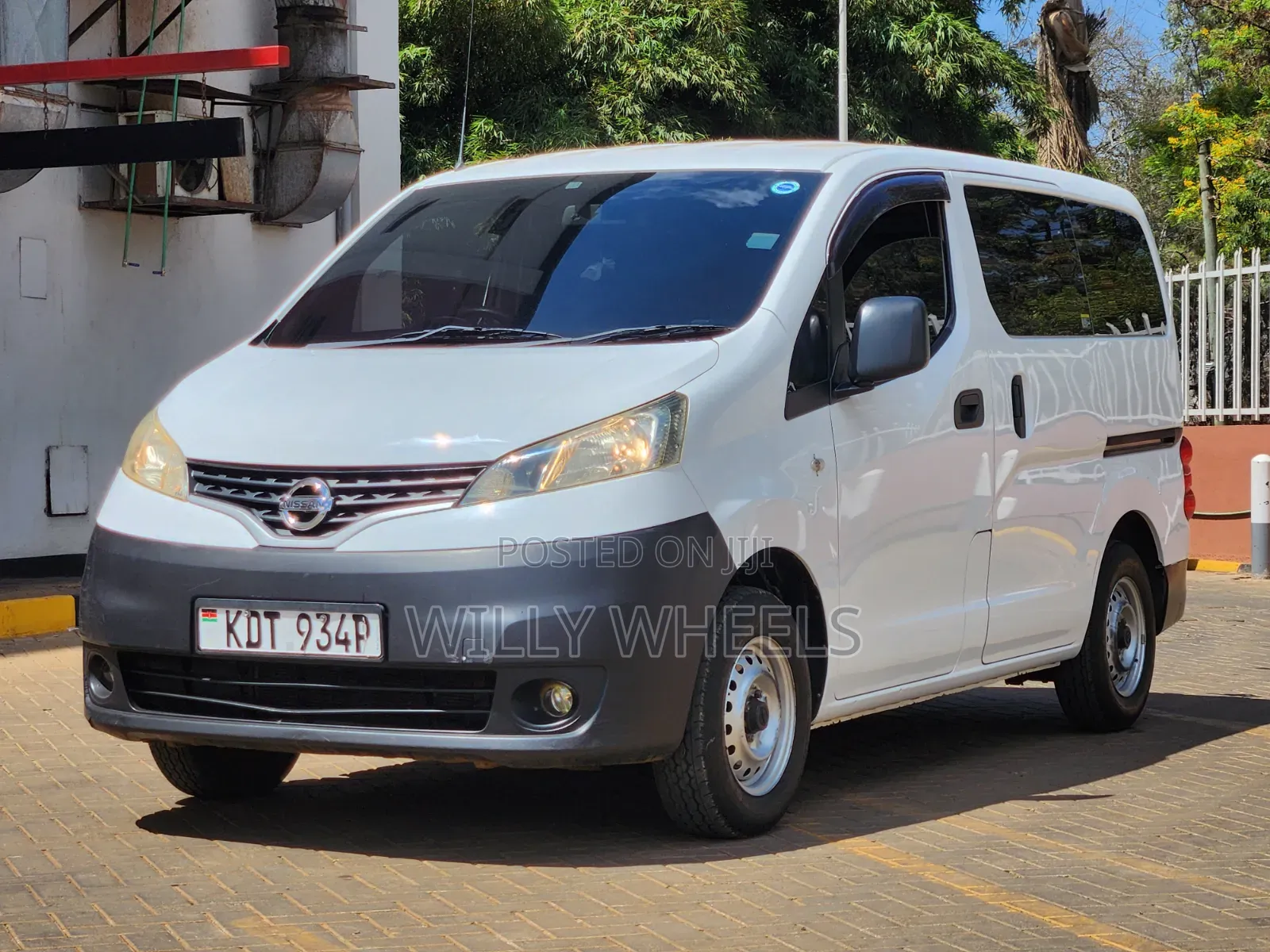 Nissan NV200 2018 White