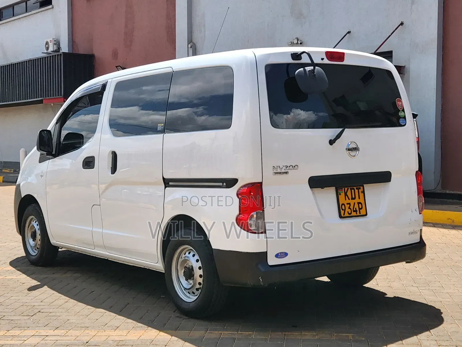 Nissan NV200 2018 White