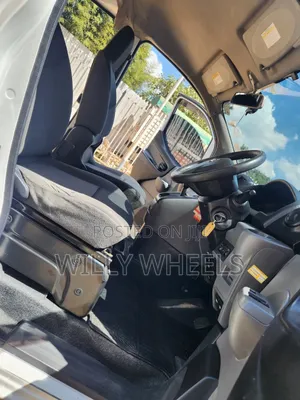 Nissan NV200 2018 White