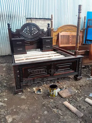 6×6 Mahogany Bed