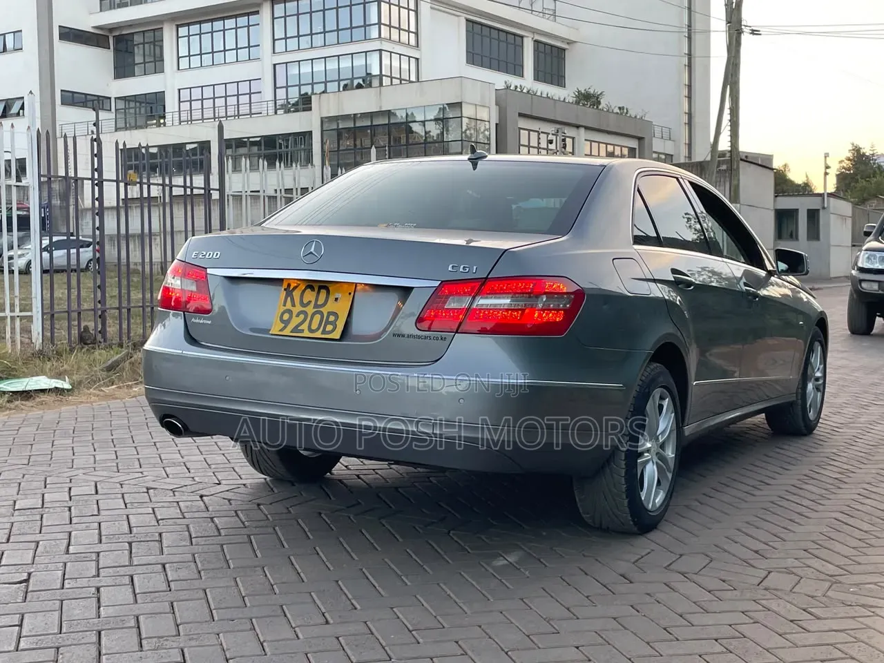 Mercedes-Benz E-Class 2010