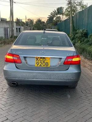 Mercedes-Benz E-Class 2010