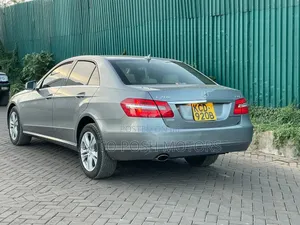Mercedes-Benz E-Class 2010
