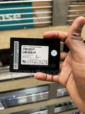 Samsung 2tb Sata SSD 2.5” – 1.92tb Enterprise SSD