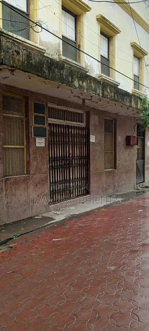 3bdrm Block of Flats in Old Town for sale
