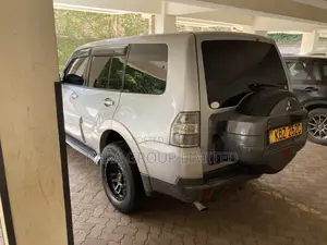 Mitsubishi Pajero 2007 Silver