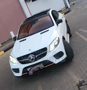Mercedes-Benz GLE-Class GLE 350d 4MATIC 2018 White