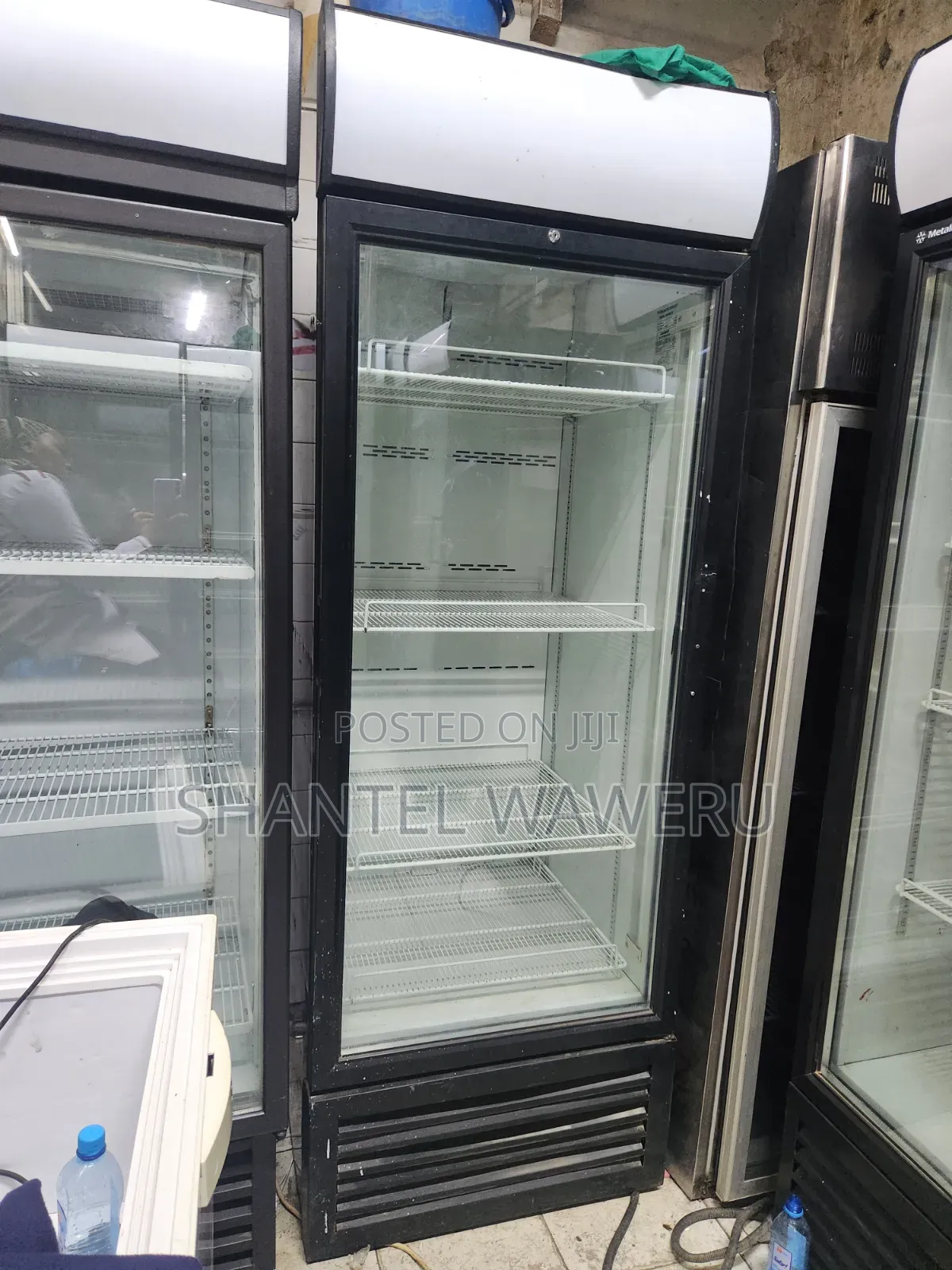 650litres Large Trays Display Fridge